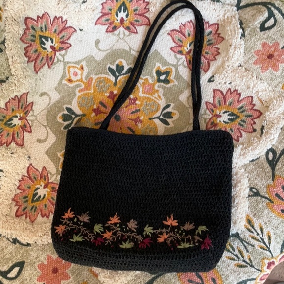 kathy ireland Handbags - Beautifully Crocheted Handbag, Flowers